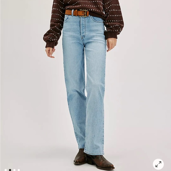 New Levi’s Ribcage Straight with Tags - Picture 1 of 6